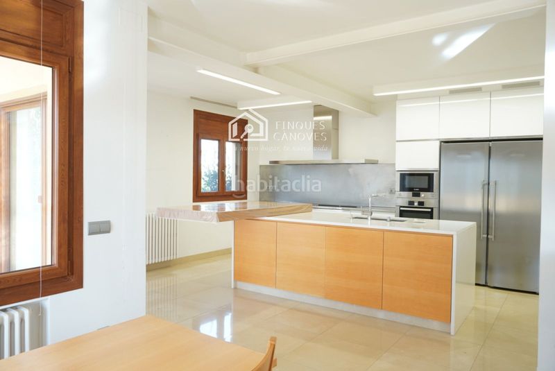 Foto 2441a971-18f2-4fb4-bb9e-1d98f8d1948c. Casa amb calefacció aparcament a Banyoles