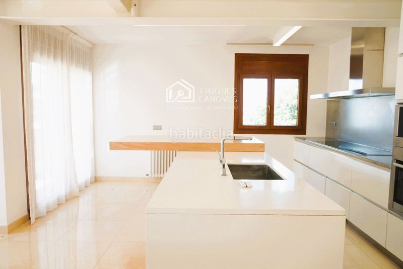 Foto 2c717b78-b094-4476-91b2-d0c50f2e2c51. Casa amb calefacció aparcament a Banyoles