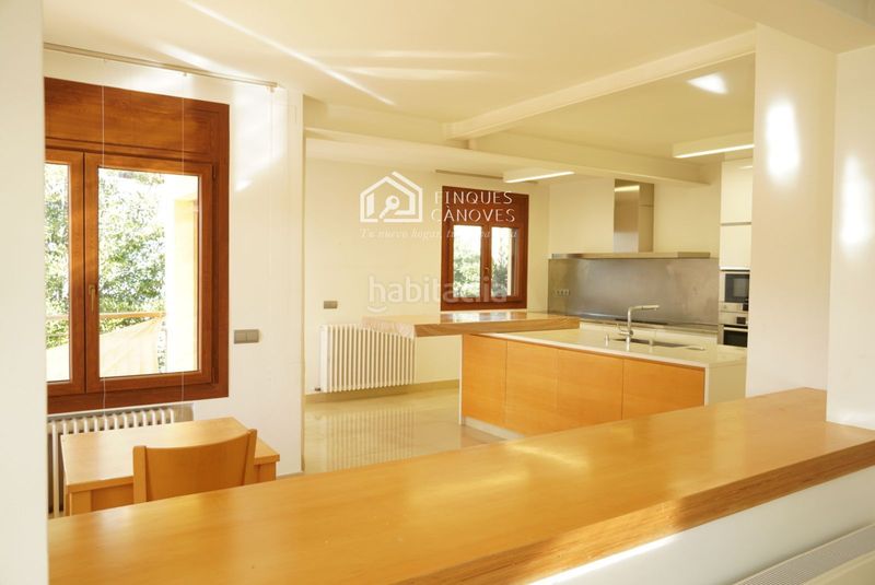 Foto a416519d-b88e-488e-a9a7-80b39ac446ec. Casa amb calefacció aparcament a Banyoles