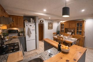 Pis  De la cort reial. Pis en venta en pleno coraz�n de  barri vell  cort reial, girona