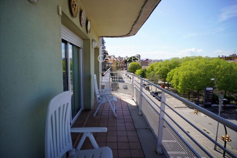 Foto 3711d841-927c-4bcf-998f-890122fdb89c. Piso luminoso piso con terraza en Santa Eugenia, . en Girona