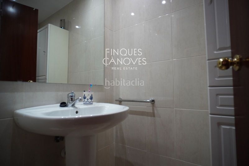 Foto a7cb7830-1527-4390-b9d7-5e3d172d93a6. Piso luminoso piso con terraza en Santa Eugenia, . en Girona