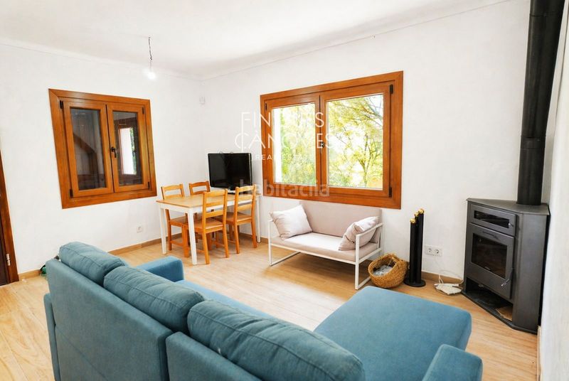Foto 0bc5ddda-98c4-483d-951f-3cead3faa6f7. Haus mit heizung in Quart