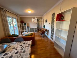 Appartement  Ronda de pedret. Piso con licencia turística reformado en ronda de pedret 4 de gi