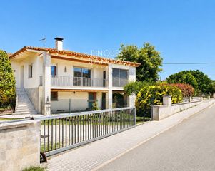 Chalet  Costa brava. Chalet exclusivo en caldes de malavella  espacio, luz y calidad