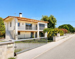 Chalet  Costa brava. Chalet exclusivo en caldes de malavella  espacio, luz y calidad