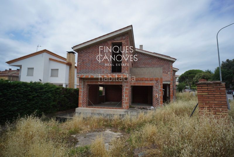 Foto 1038e46d-cd67-4749-8df3-6d330f9a7c1d. Chalet con parcheggio in Santa Coloma de Farners