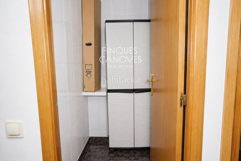 Foto f20fc62a-8630-42a9-9d86-ce63478aac8e. Flat with heating in Centre Salt