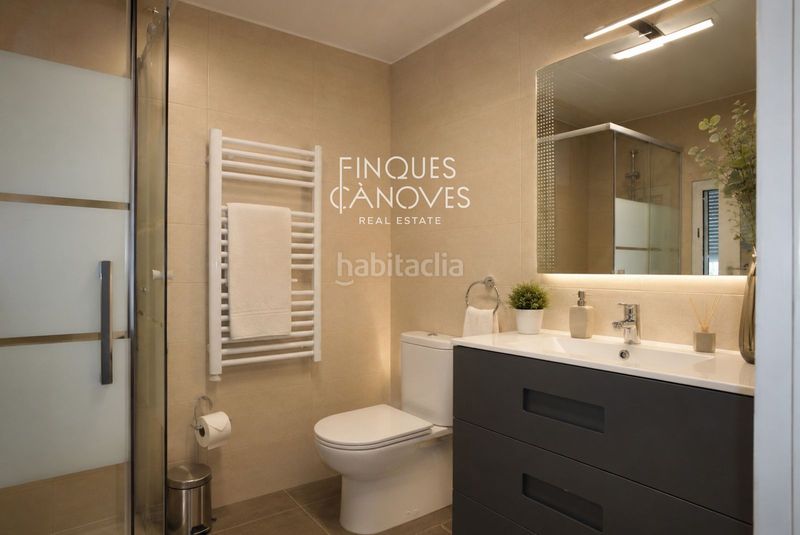 Foto d679b968-514c-440a-841b-8387a9d4384c. Xalet amb piscina a Sils