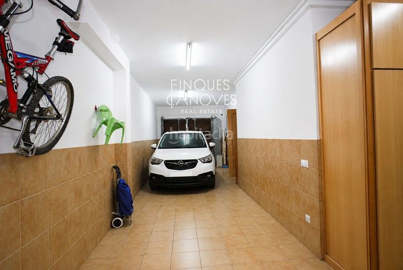 Foto aa9b640a-e88d-4c48-af6a-7a5fd92df02d. Casa adossada amb calefacció aparcament a Barri Vell Salt