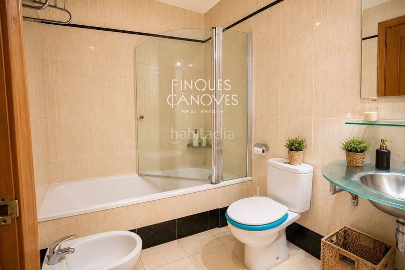 Foto 1156d891-cc82-4975-ba43-ebb05b87f234. Flat with heating in Eixample Nord Girona