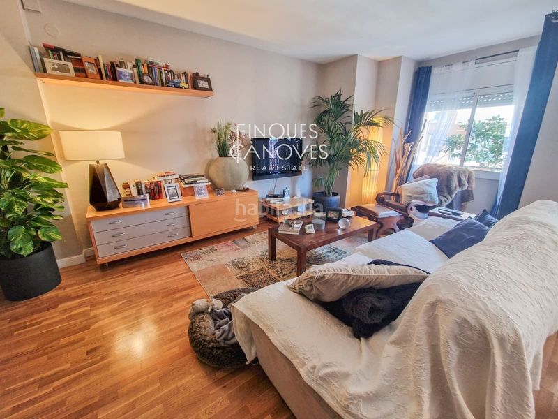 Foto 1e23d381-e2b7-4466-896f-9ad6ad168ea8. Appartamento con riscaldamento in Sants Barcelona