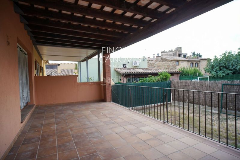 Foto efddf31f-7914-42a3-bff2-5e4781515421. Casa adossada amb calefacció aparcament a Forallac