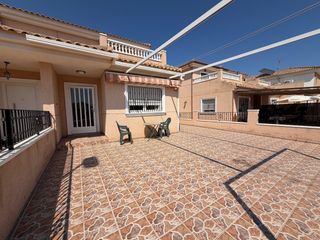 Duplex in San Javier. Exclusiva vivienda con jardín privado, 3 dormitorios y orientaci