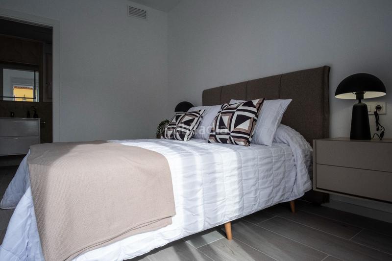 Foto 0cc7121a-0a3c-4d4d-a50b-31fa46984419. Casa adossada a Jerónimo y Avileses Murcia