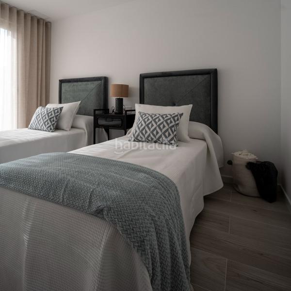 Foto 29ff69a9-8142-435d-95ac-0ef4e0a4f574. Casa adossada a Jerónimo y Avileses Murcia