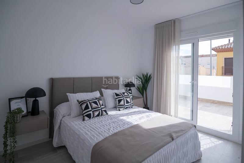 Foto 2d6c1548-b431-4b13-85de-f75c859b6c7b. Casa adossada a Jerónimo y Avileses Murcia