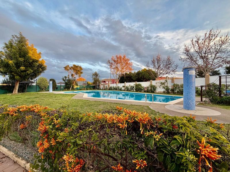 Foto 9bb3f040-d4d2-44a0-b63a-75f837a99718. Casa amb piscina a San Cayetano Torre - Pacheco