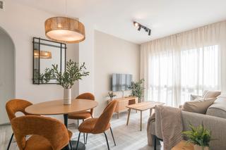 Miete Etagenwohnung  Calle las piñas. Acogedor apartamento reformado en los pacos – ¡listo para estren