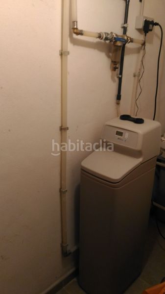 Foto b9eb3fb6-6345-40b1-99f0-ee89efb903d0. Casa adossada a Sant Joan de Moró