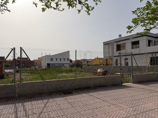 Terreno residencial  Carrer prolongacio carrer jose iturbi. Parcela en venta