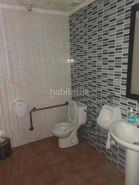 Foto cdbdd47c-e2bf-4af9-8ad3-b13ba23f7f3a. Local comercial a carrer de canalejas 73 a El Grao Castellón de la Plana