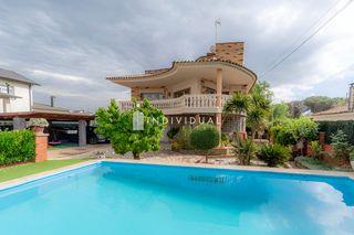 Casa in Santa Eulàlia de Ronçana. Casa a cuatro vientos en la campiña – santa eulàlia de ronçana