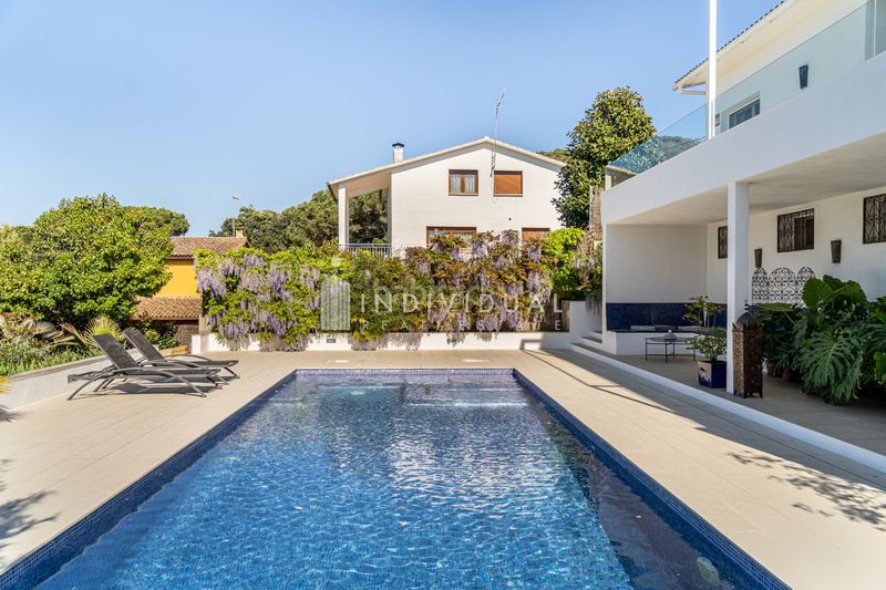 Foto 023b5eac-4b6f-48f3-a0a2-a995ed5fa676. Casa amb xemeneia calefacció aparcament piscina a Vallromanes