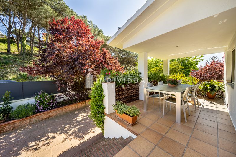 Foto 681efb71-06b9-4b59-b518-c9337dd4ac00. Casa amb xemeneia calefacció aparcament piscina a Vallromanes