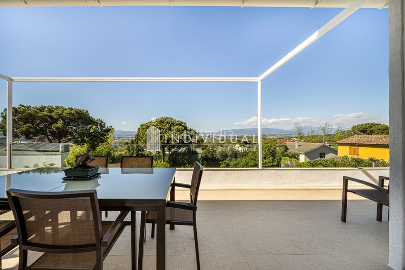 Foto 9de55e02-80cf-423a-91d2-82f029bcddd4. Casa amb xemeneia calefacció aparcament piscina a Vallromanes