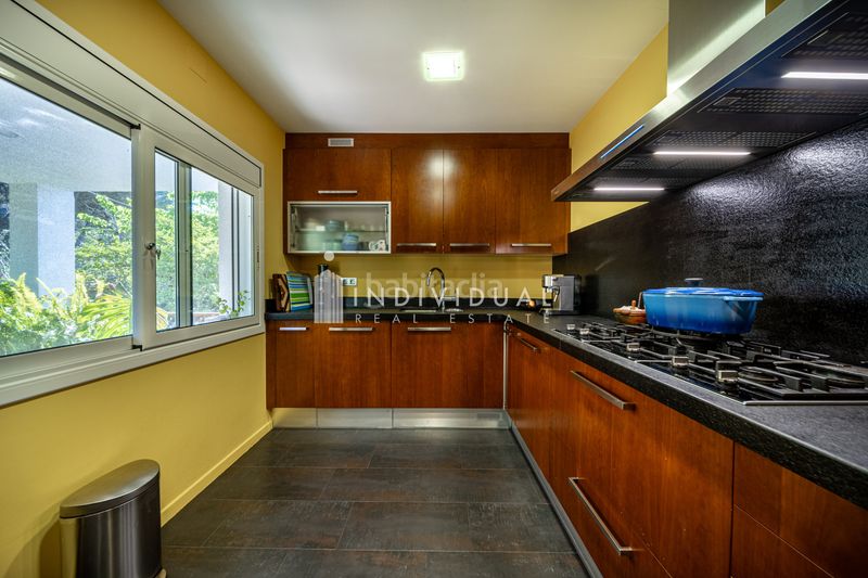 Foto a92012df-a7eb-4127-b74c-94e935e2bdf1. Casa amb xemeneia calefacció aparcament piscina a Vallromanes