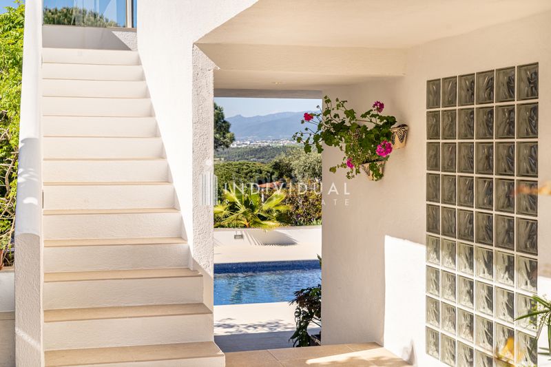 Foto da10addd-0f73-4c9e-838b-447827489243. Casa amb xemeneia calefacció aparcament piscina a Vallromanes