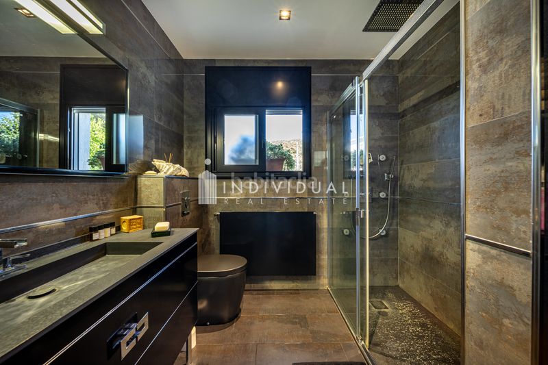 Foto f92c5fc6-c9da-4e68-bd60-0e90bedeb0cb. Casa amb xemeneia calefacció aparcament piscina a Vallromanes