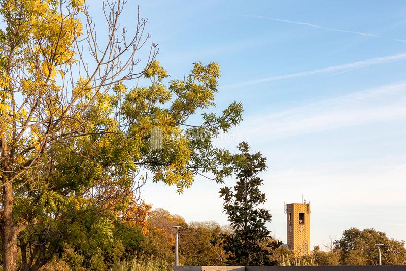 Foto bf20bc4a-5240-48da-8a30-ceecc363a4c6. Haus mit heizung parking pool in Canovelles