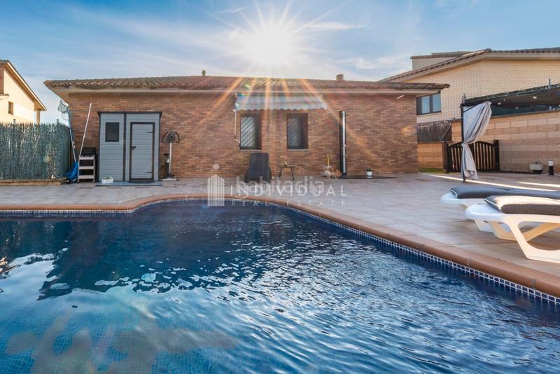 Foto efbd0e38-684e-467f-8ecd-d0860af447fb. Haus mit heizung parking pool in Canovelles