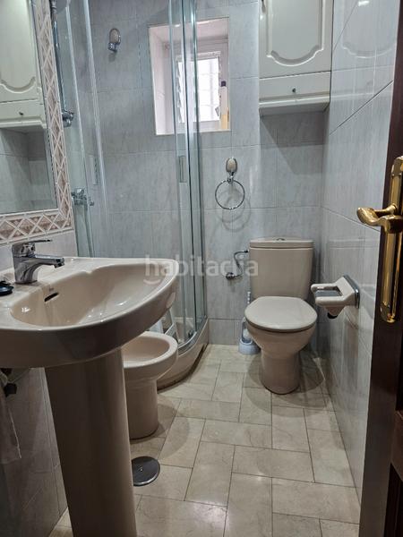 Foto a7928463-f6d0-40b4-97e7-f9400e39ca32. Piso vivienda familiar en Cruz Roja Sevilla
