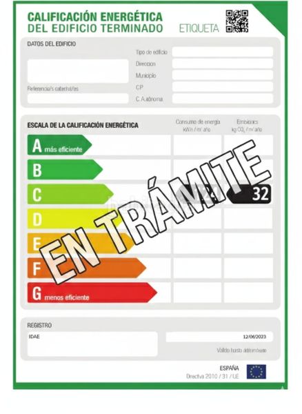 Foto 4c8cb58e-fe05-460a-ac8d-d439de5b80d5. Casa aparellada a Centro Burriana