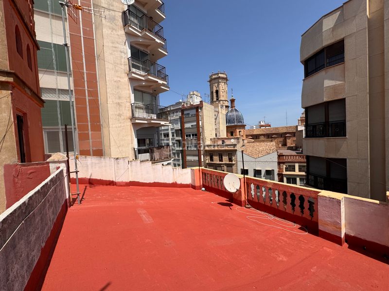 Foto 82346e2e-b57a-4949-b238-ef4927653e71. Casa aparellada a Centro Burriana