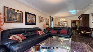 Casa  Plaça d'isabel la catòlica. Casa adosado en venta en plaza d'isabel la catòlica