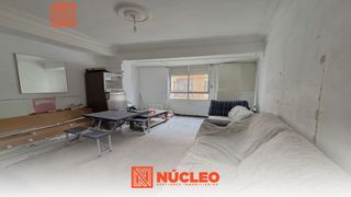 Pis a Carrer de les Adoberies