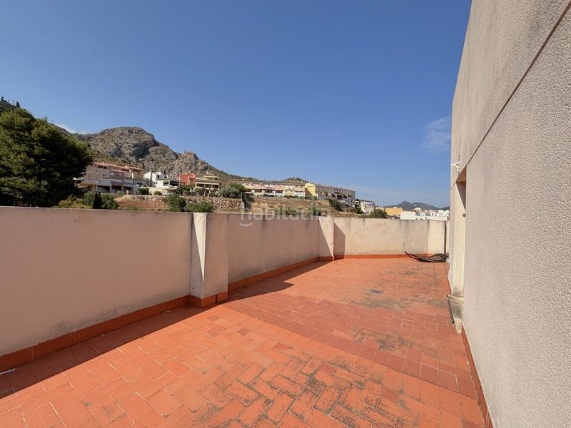 Foto 9d8fc3f1-7bc9-4307-90c2-21e123698359. Duplex in Borriol