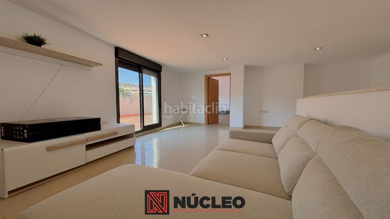 Foto d7a97d4b-e05c-4b6e-bc18-1b98825490c6. Duplex in Borriol