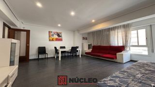 Appartement  Carrer clara campoamor. Espacio, confort y excelente ubicación junto a la avenida del ma