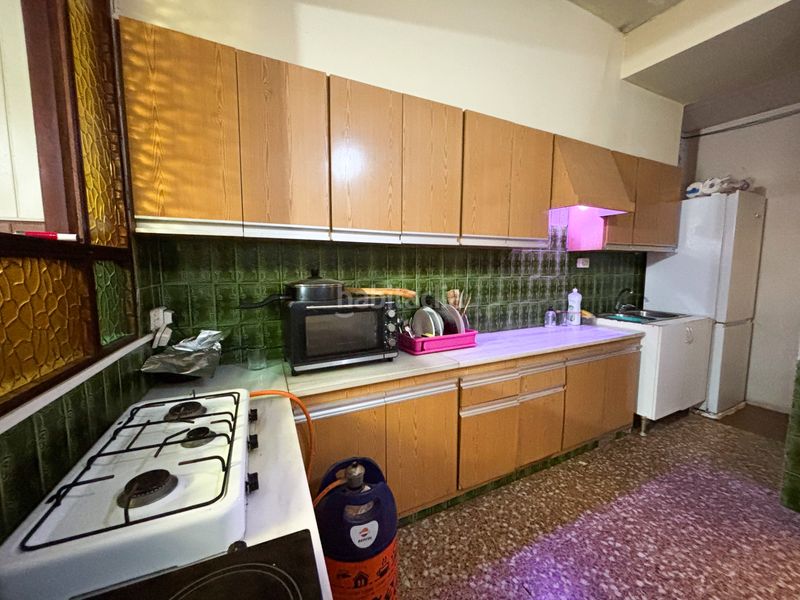 Foto 9f3b874f-81b1-4b71-9df2-871a0bea0861. Casa adossada a Centro Burriana