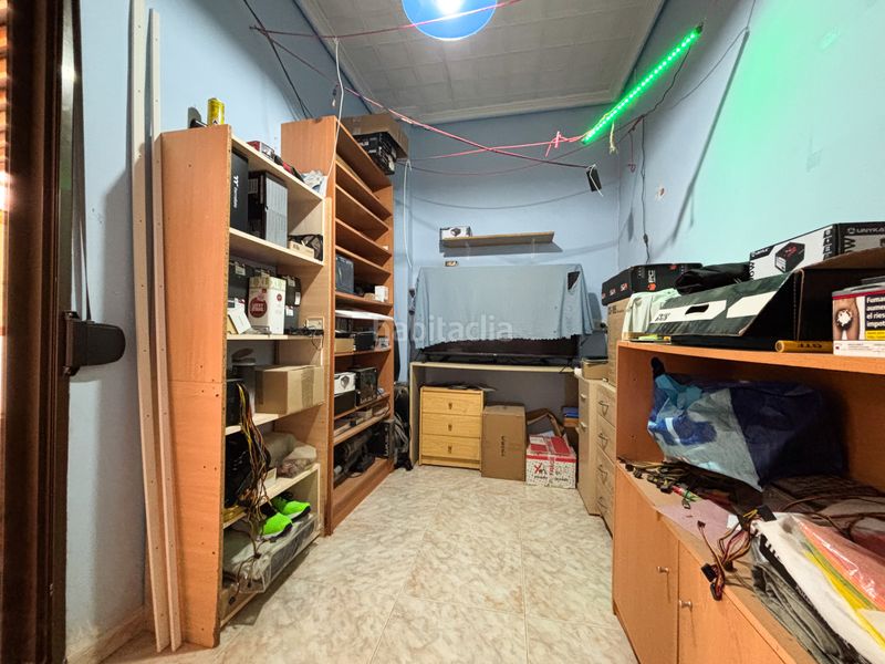 Foto f7a8f354-ca12-4d69-911e-57fc2f44aa53. Casa adossada a Centro Burriana