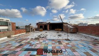 Maison jumelée  Carrer sant alfons. Gran chalet adosado de 316 m² para reforma integral en zona cast
