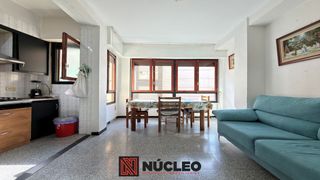 Pis  Carrer de taixida. Luminosa segunda planta exterior con trastero y excelente orient