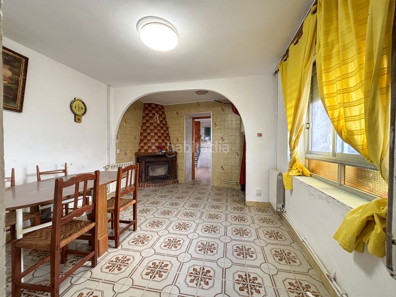 Foto 01950707-0550-43a4-9839-8df08c482228. Casa aparellada a Coves de Vinromà (les)