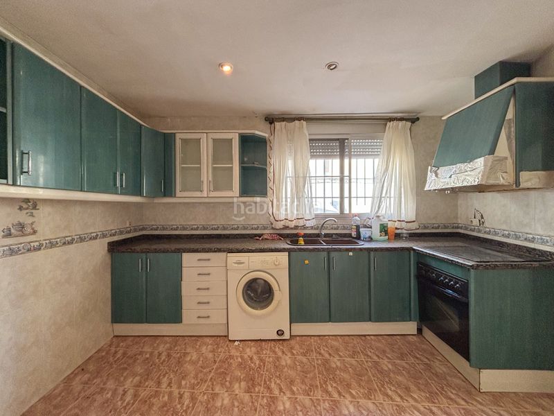 Foto b1df7786-a8ff-4433-95c3-eaef68fcfa0b. Casa aparellada a Coves de Vinromà (les)
