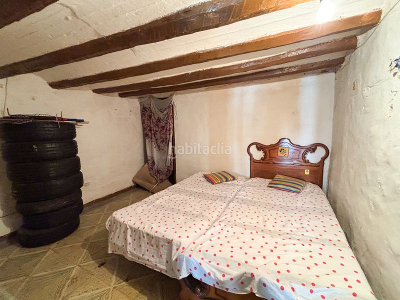 Foto dc5b6dbc-5880-4010-a539-6448178750d7. Casa aparellada a Coves de Vinromà (les)